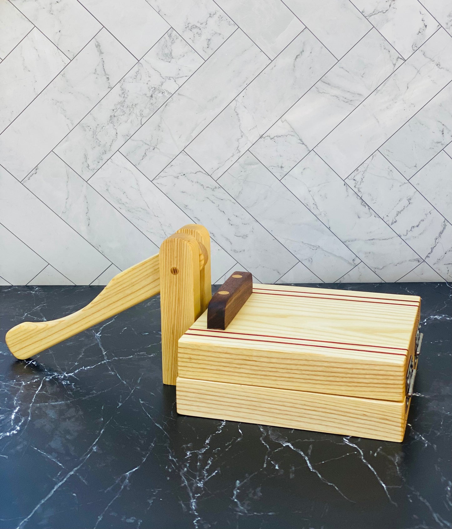 Tortilla press