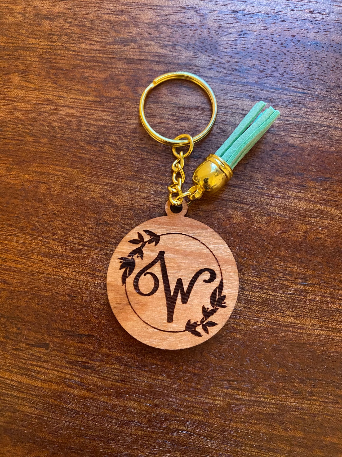 Floral alphabet wooden keychains